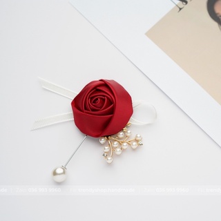 Hoa Cài Áo - Tag hoa hồng cài áo mix ruy băng và cành lá đá - Hoa vải cài áo handmade