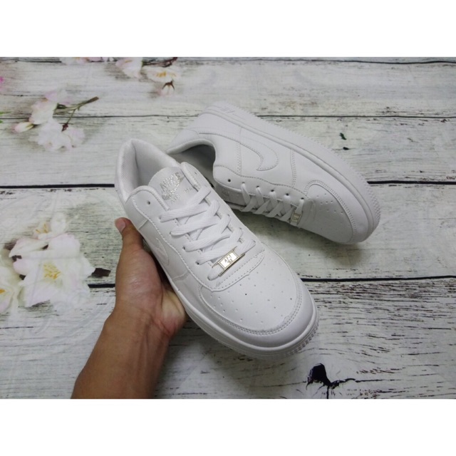 Giày air force trắng