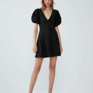 váy ren lỗ zara authentic