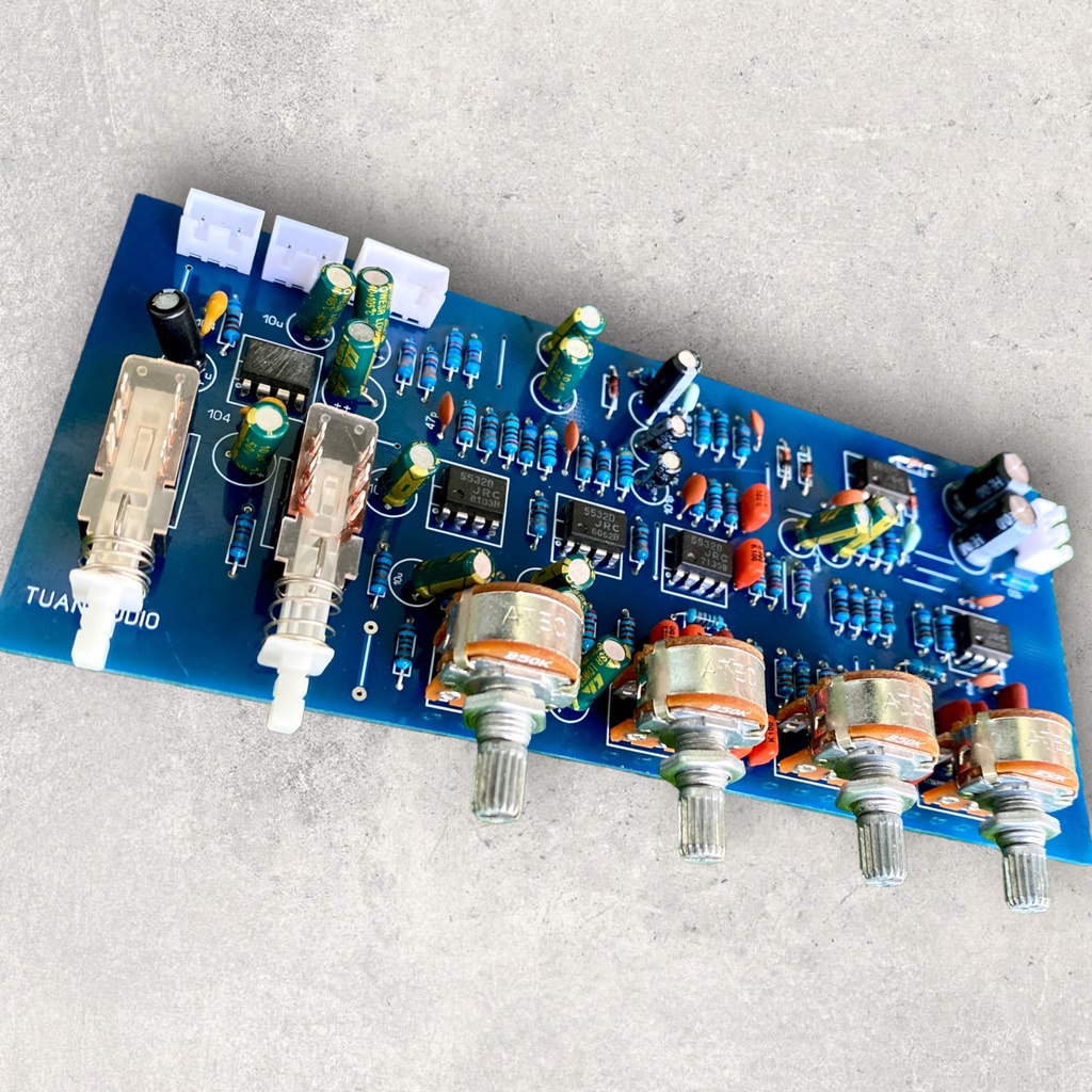 Music 6IC có ic 3s riêng