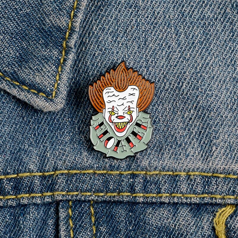 Pin cài áo chú hề ma quái Pennywise - GC262