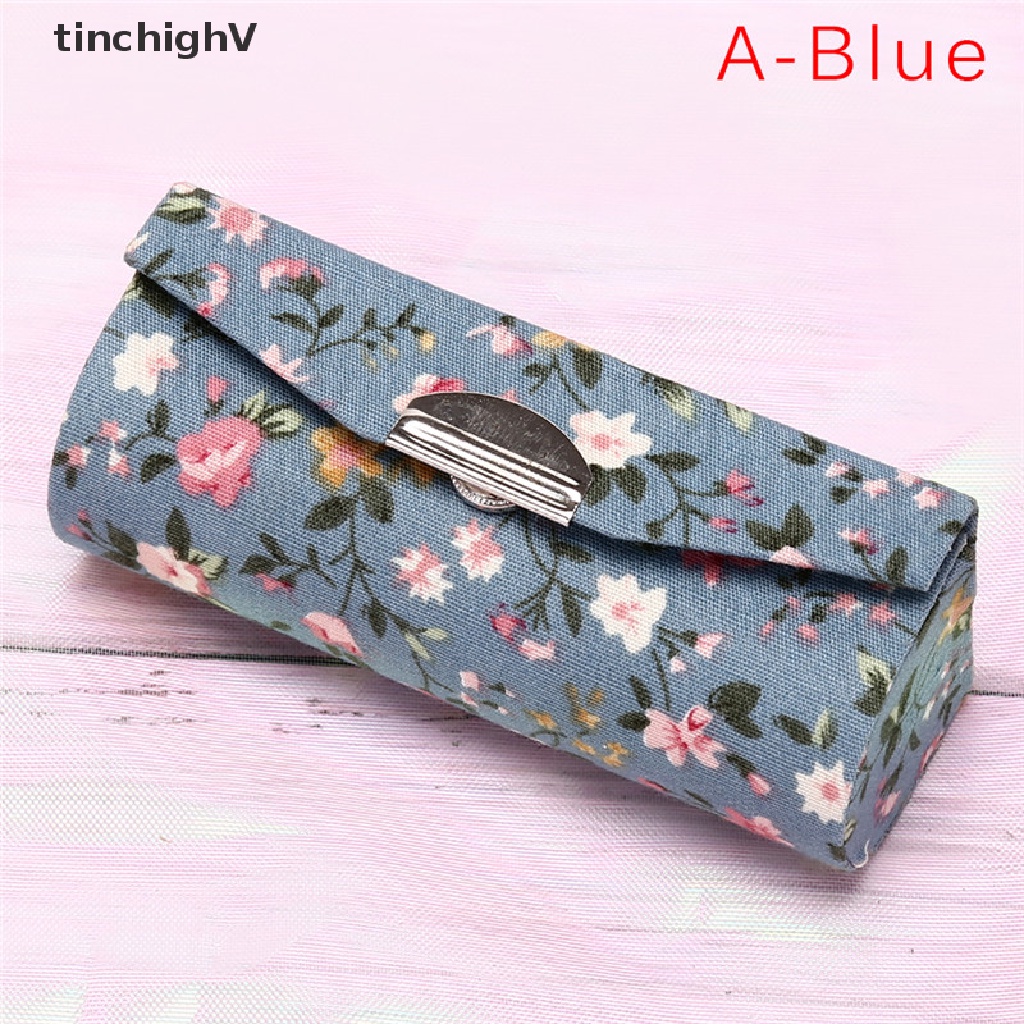 Hộp Đựng Son Môi Họa Tiết Hoa Thêu Phong Cách Retro Kèm Gương Tiện Dụng