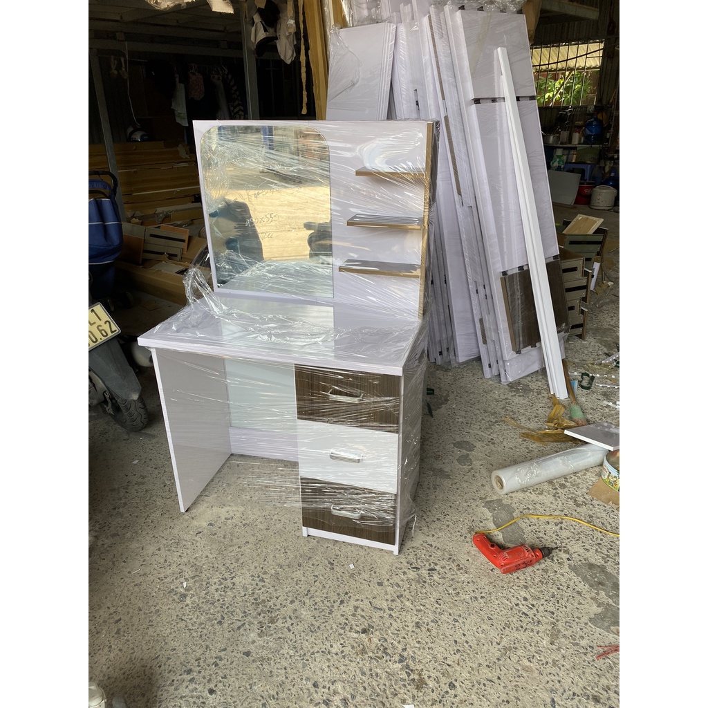 Bàn phần trang điểm nhựa Đài Loan cao cấp 1m4 x 0.8m – Nội thất Thành Công