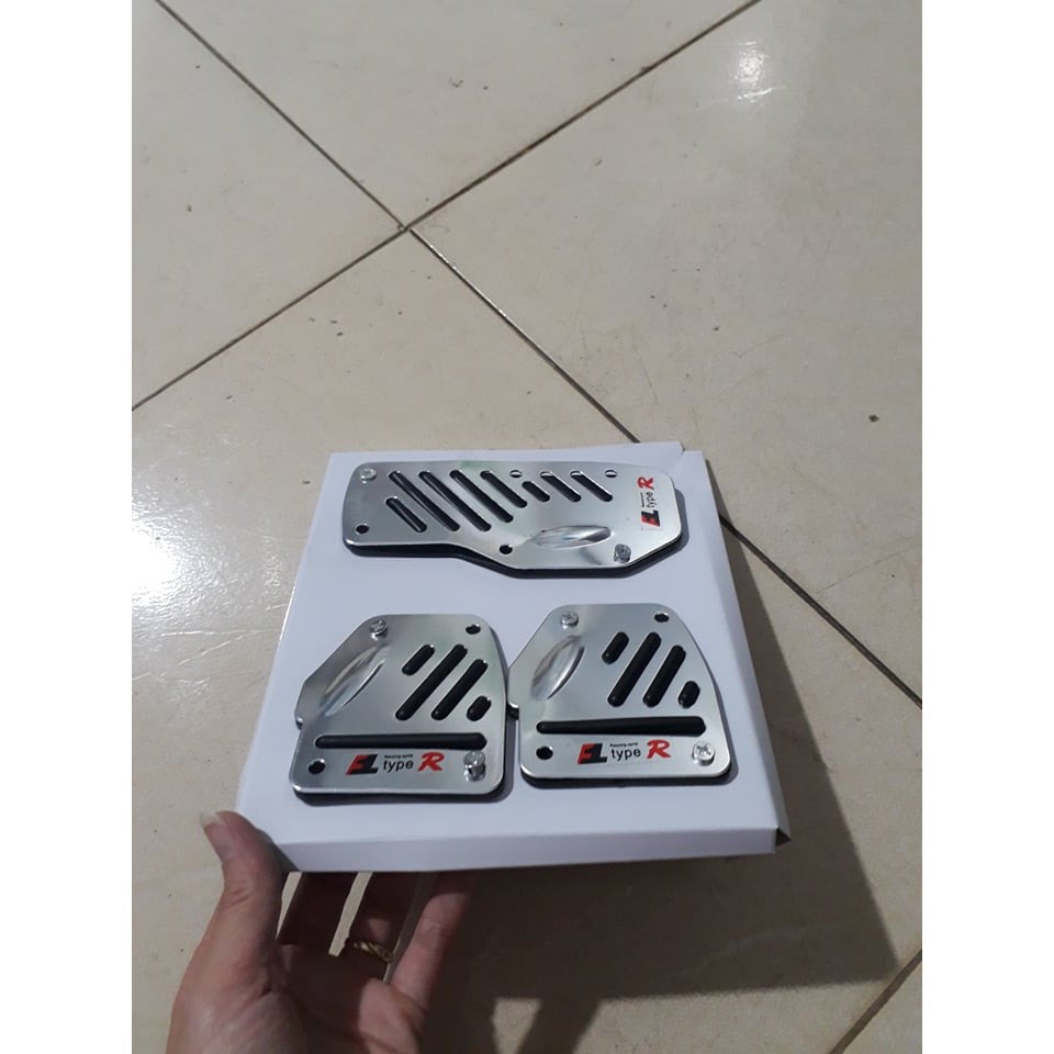 Bộ 3 Miếng kim loại gân cao su ốp chân phanh, thắng, bàn đạp, côn, ga chống trượt cho xe hơi, ô tô số sàn_INS018
