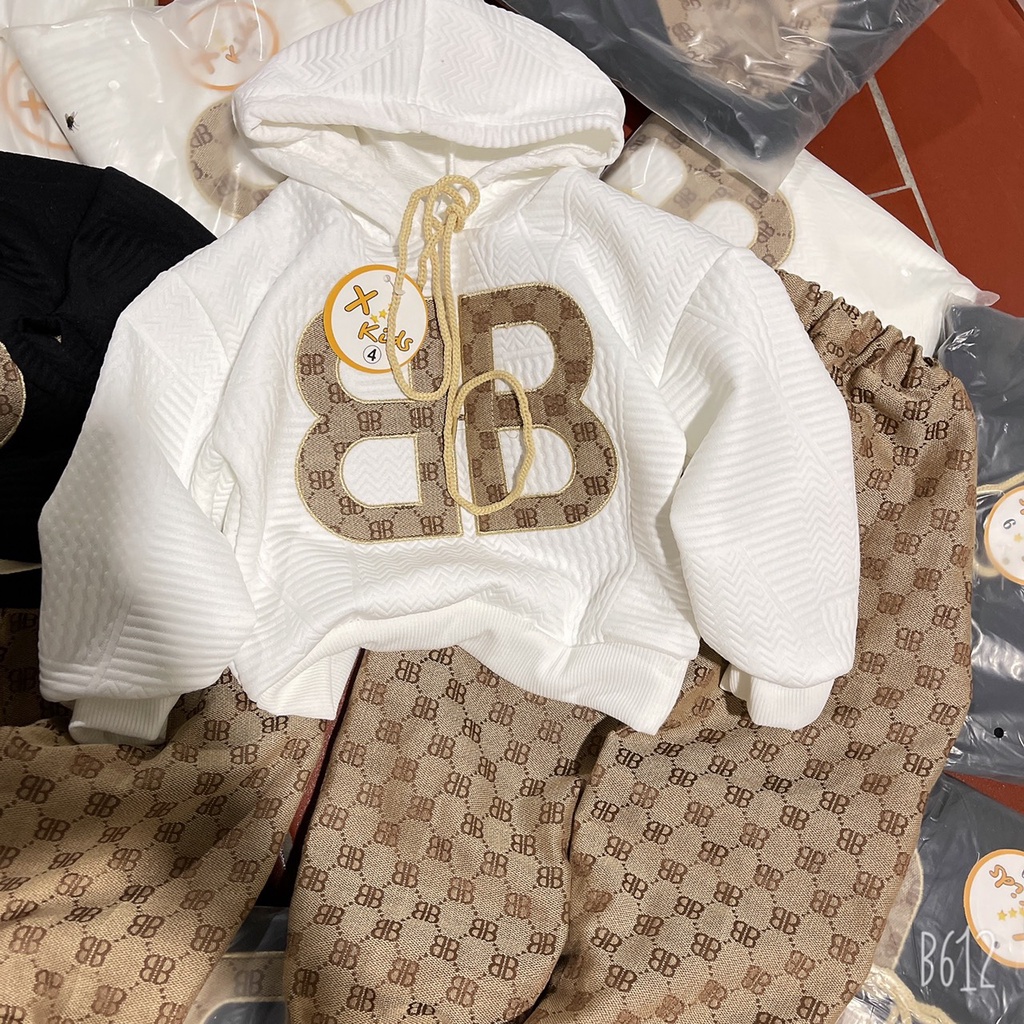 Quần áo bé trai, bộ thu đông bé trai áo mũ thêu chữ BB quần GC dệt trên vải sz 13-25kg