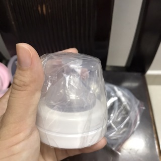 Thanh lý- máy hút sữa Cmbear