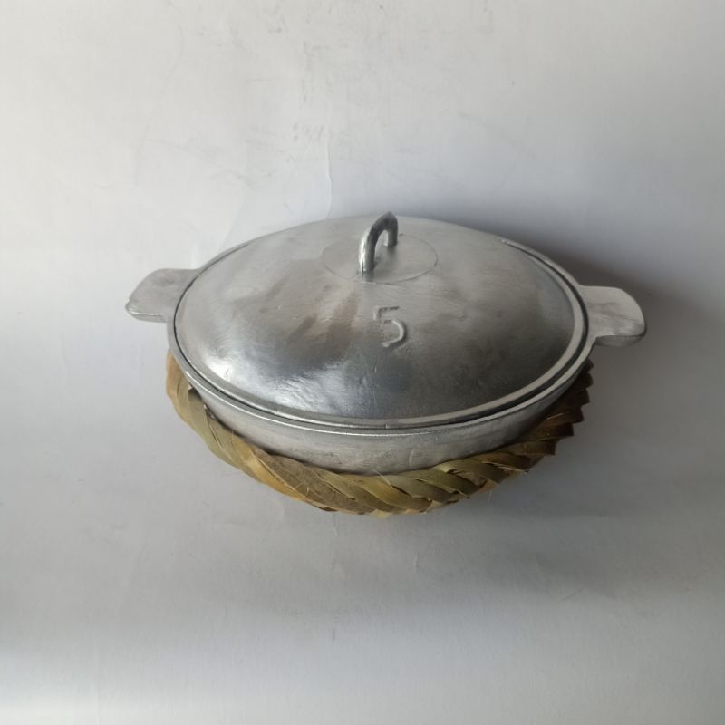 Nồi Gang Khó Tộ Đúc Bằng Thủy Lực Đường kính 22cm. nồi số 5