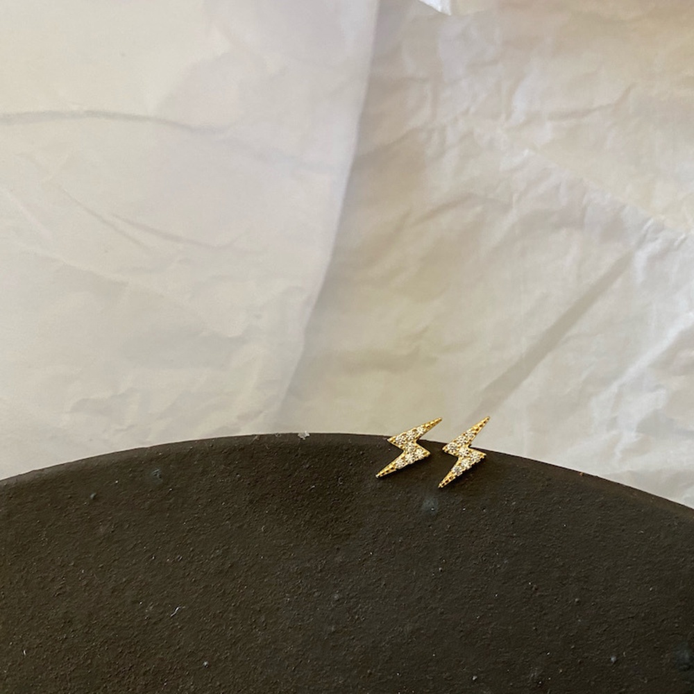 Khuyên Tai Hình Trái Tim Nhỏ Đơn Giản Thời Trang Hàn Quốc Cho Nữ