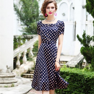 Đầm xòe chấm bi cổ vuông hn3129