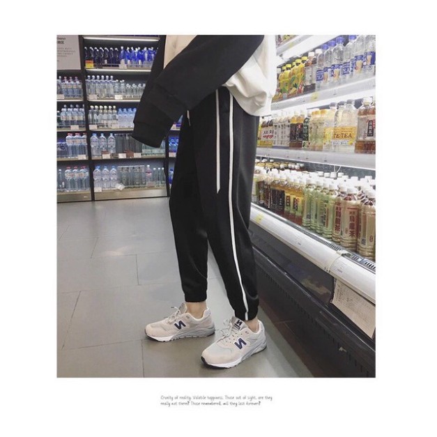 Quần nỉ thể thao, Quần jogger style kẻ sọc nhỏ dáng dài bo gấu hai màu đỏ đen co giãn thoải mái | BigBuy360 - bigbuy360.vn