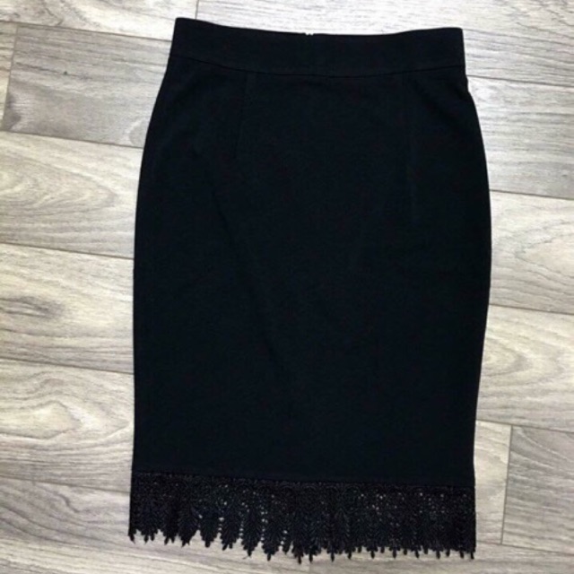 CHÂN VÁY BÚT CHÌ PHA REN XẺ SAU ( có video quay) | BigBuy360 - bigbuy360.vn