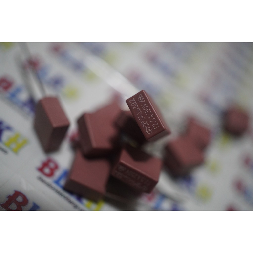 15 cầu chì hộp 2.5A