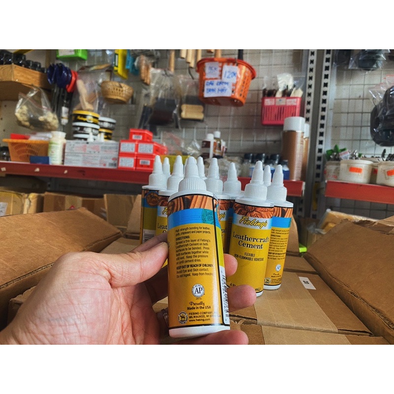 Fiebing Mỹ | Keo dán Leathercraft Cement gốc nước từ Mỹ, chuyên dùng dán da khi làm đồ da thủ công