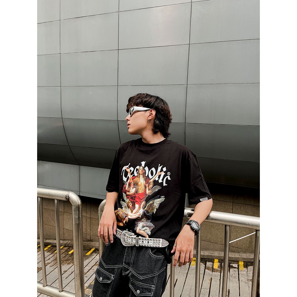 Áo Thun Unisex TeeHolic In Hình Thiên Thần Ver3 THS Màu Đen Trắng