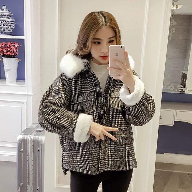 Áo dạ kẻ lót lông cừu + mũ lông