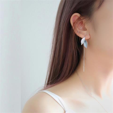 Khuyên Tai Hình Chiếc Lá Xinh Thiết Kế Thanh Lịch Phong Cách Hàn Quốc T15 QiQiShop