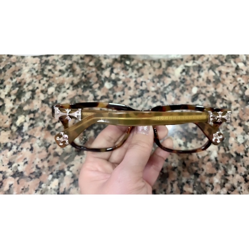 KÍNH SI TUYỂN GIẢ CẬN VINTAGE