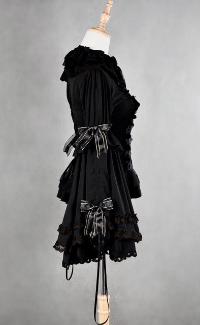 Blouse LOLITA Neverland chính hãng