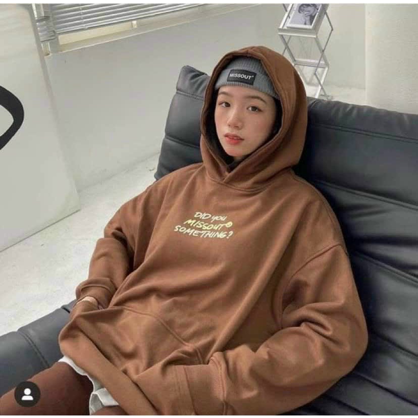 Áo Khoác Nữ Chui Đầu Chất Nỉ Mềm Mịn In Chữ Sịn Sò Nón Lớn 2 Lớp Trùm Đầu Form Rộng Che Nắng Tốt NEW UNISEX