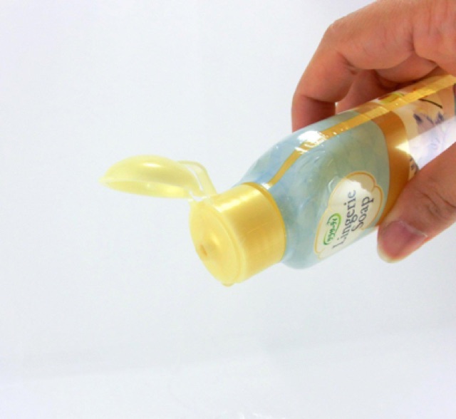 Nước Giặt Đồ Lót Lingerie Soap Nhật Bản 120ml