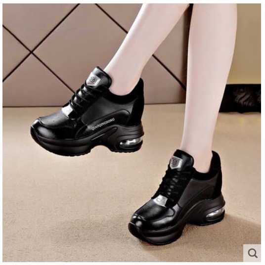 CÓ SẴN giầy thể thao thời trang độn đế 7cm size 37 màu đen;,.