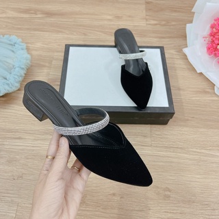 Sục mũi nhọn quai đá to gót 3cm( cườm to)