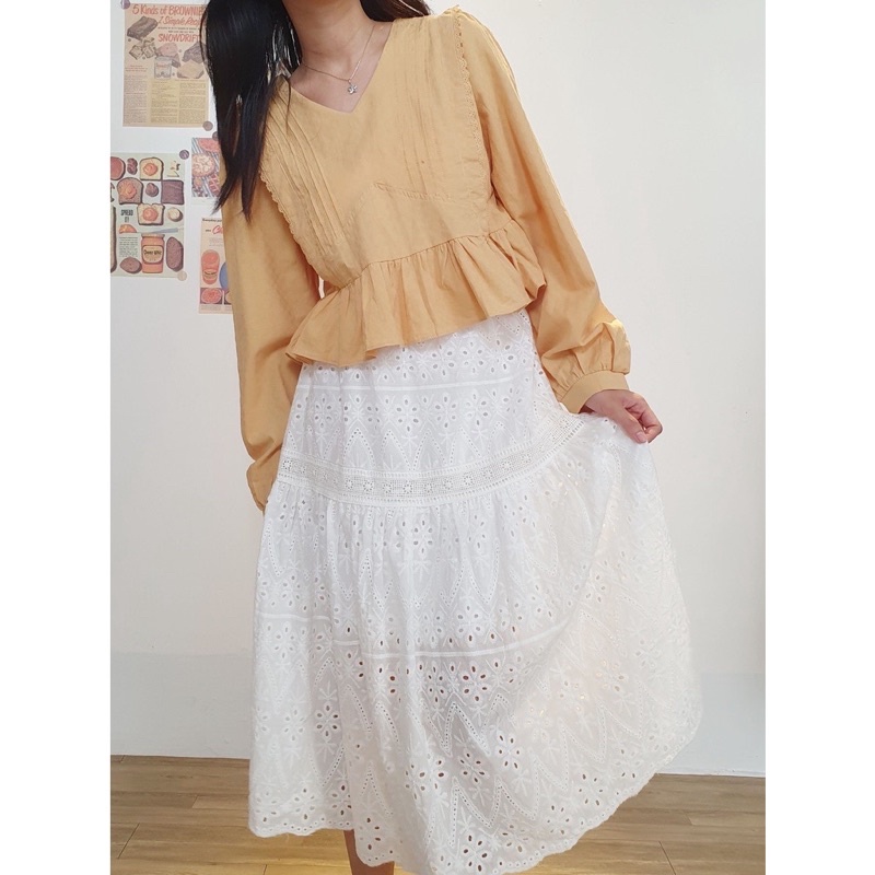 CHÂN VÁY TRẮNG XÔ THÊU HÀNG 2 LỚP CẠP CHUN DÀI 72cm