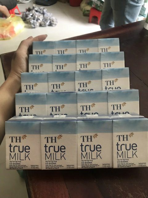 Vỉ sữa tươi TH True Milk 110ml