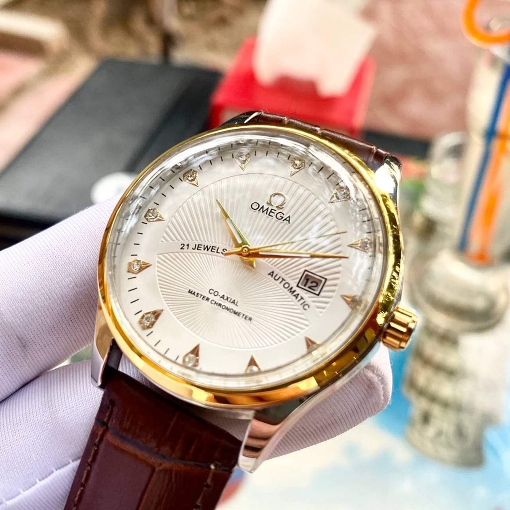 Đồng Hồ Pin NAM OME.GA OM055 Chống Xước, Chống Nước - TẶNG 1 Vòng Tỳ Hưu + 2 pin AG4