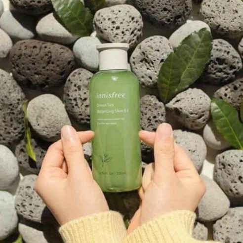 Nước cân bằng Innisfree Green tea balancing skin EX 200mL KV