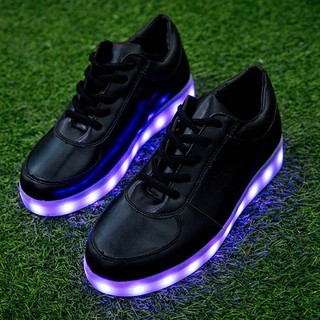 [RẺ VÔ ĐỊCH] GIÀY PHÁT SÁNG MÀU ĐEN/MÀU TRẮNG  ĐÈN LED 7 MÀU 8 CHẾ ĐỘ THỜI TRANG CÁ TÍNH