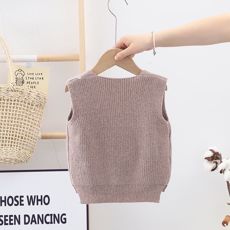 Áo len không tay cổ chữ V đơn giản cho bé