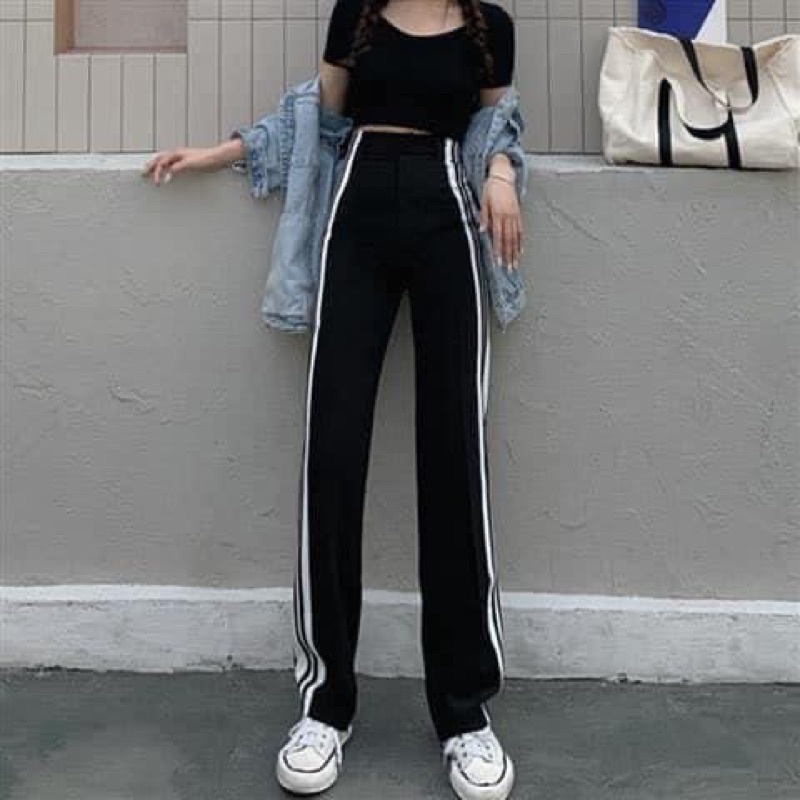 Quần thể thao kẻ sọc