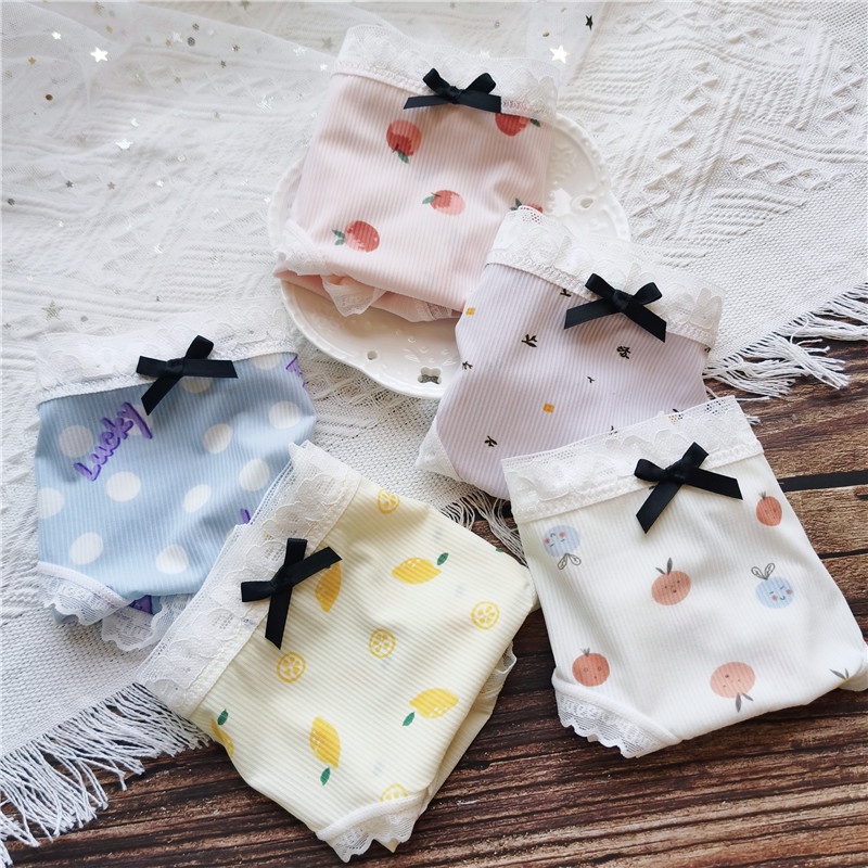 Quần lót nữ Đúc Su Wexuu Design, quần lót cotton viền ren kháng khuẩn cao cấp chất siêu mát nhiều màu dễ thương QC23