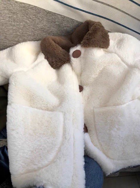 (Có sẵn/ Ảnh thật) Áo khoác ngắn dáng ul | BigBuy360 - bigbuy360.vn