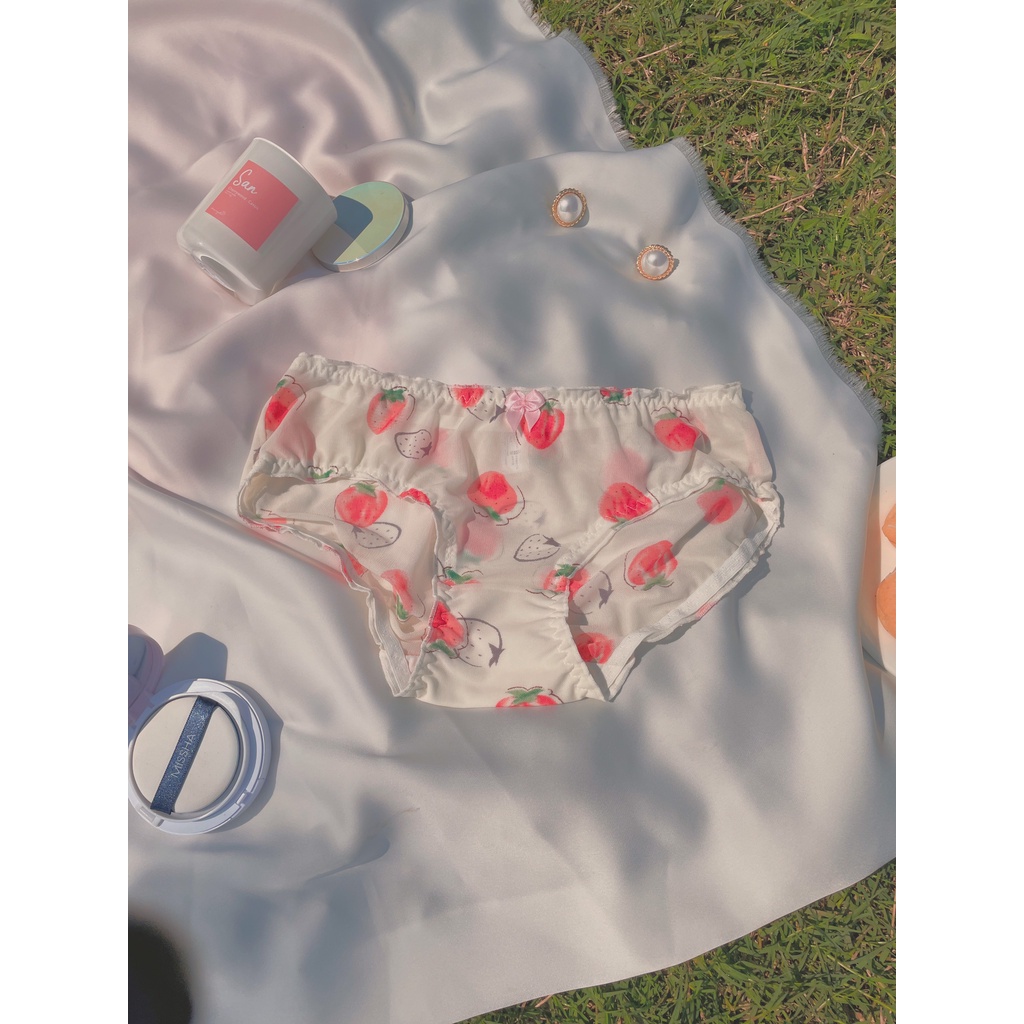 Quần lót nữ voan lưới hoạ tiết dâu - noel giáng sinh