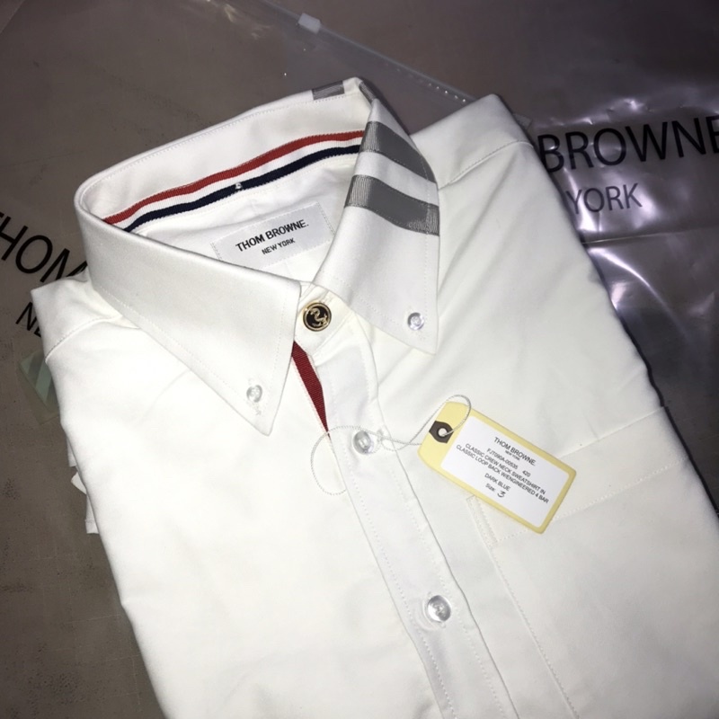 Áo sơ Mi Thom brow cúc  vàng cao cấp 4 sọc xám cổ áo