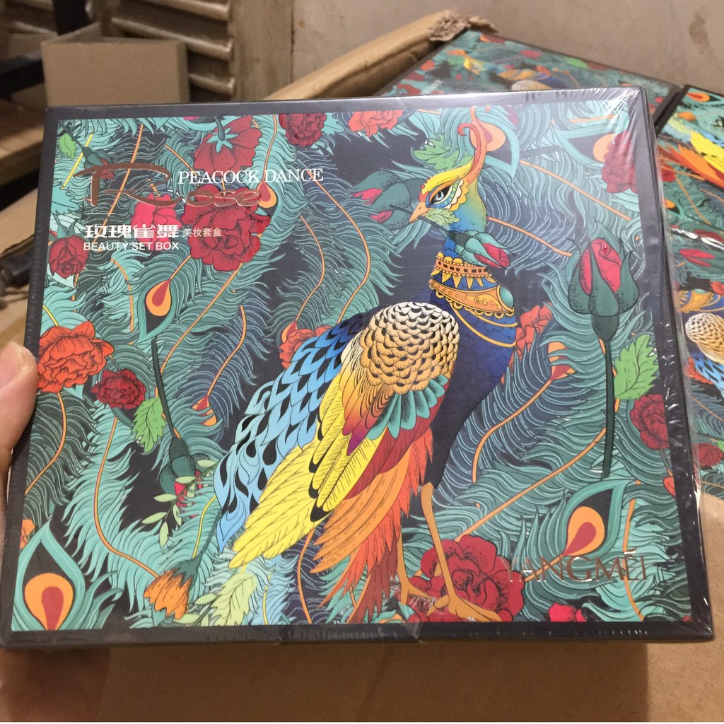 tuan078 Bộ Trang Điểm 4 Món Gồm Phấn Nước + Phấn Phủ Bột + Son Thỏi + Cọ Chấm Yangmei Peacock Dance Cao Cấp tuan078 | BigBuy360 - bigbuy360.vn