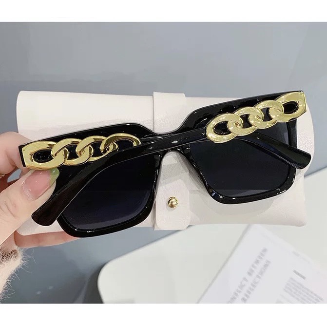 Mắt Kính Râm Mát Nữ Hot trend Thời Trang Form Vuông Dây Xích Sang Chảnh - Hata24h