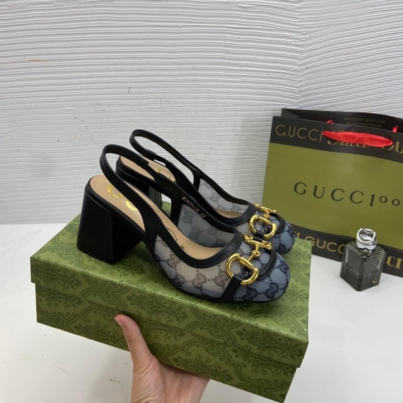 Pass giày Gucci xước nhẹ size 38