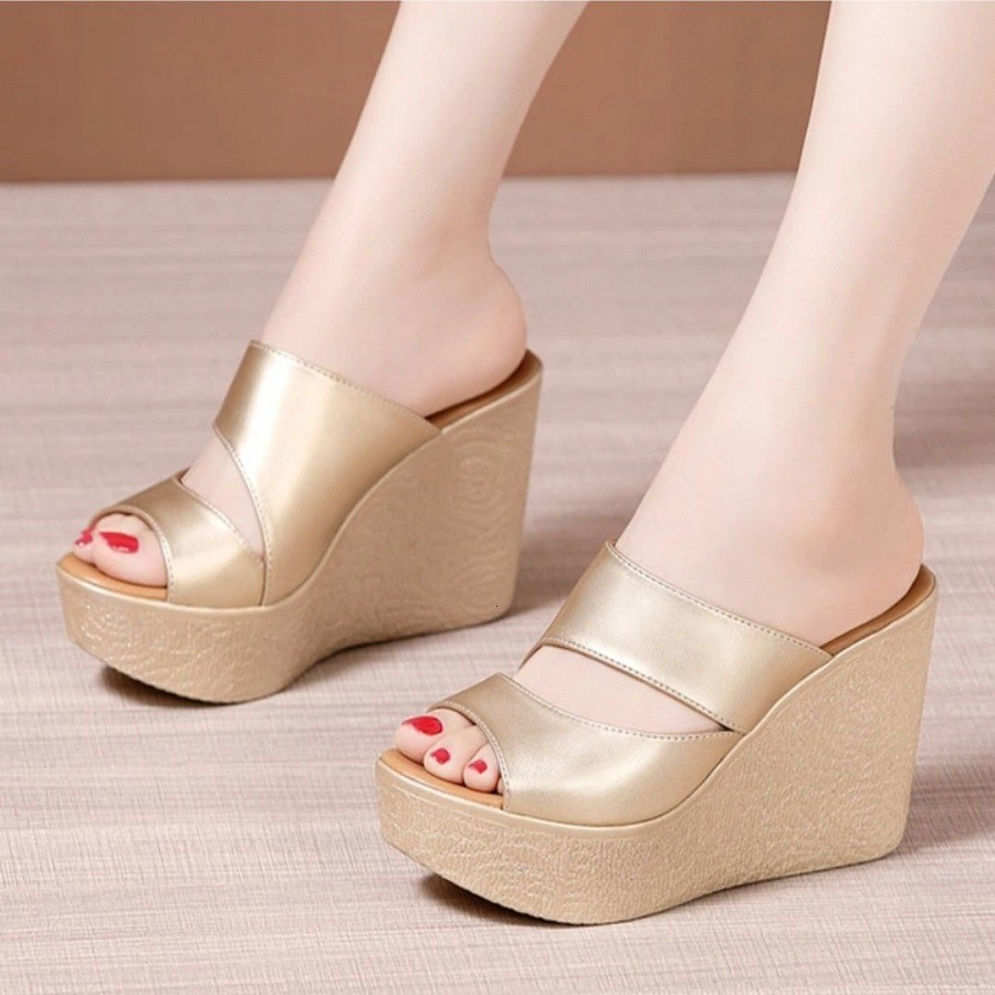 DÉP XUỒNG QUAI CÁCH ĐIỆU