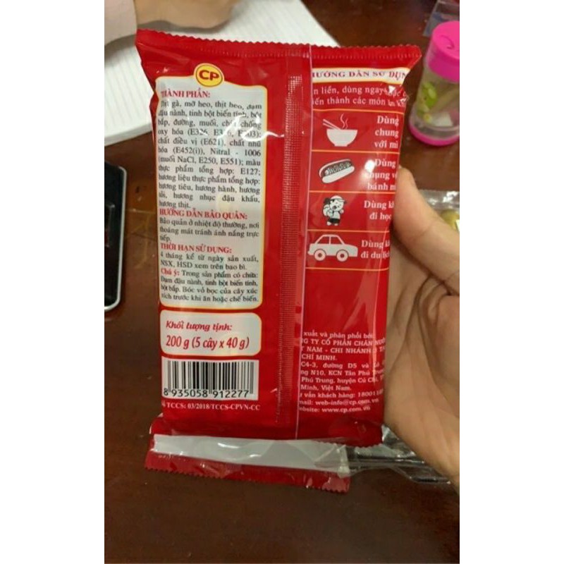 xúc xích tiệt trùng cp heo- bò gói 5 cây 200g | BigBuy360 - bigbuy360.vn