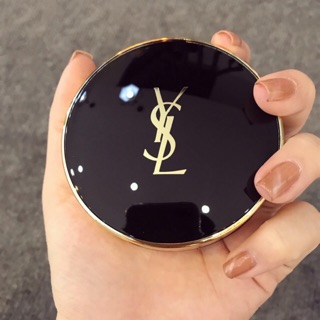 [ẢNH BÊN] PHẤN NƯỚC CUSHION YSL