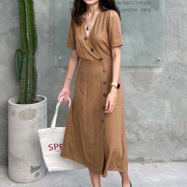 Đầm big size phối nút từ 55kg -90kg theo số đo 3 vòng. Hình trải sàn cận vải bao đẹp