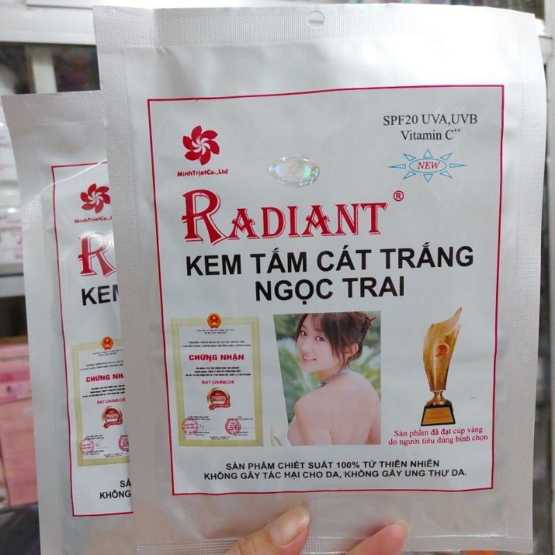 COMBO 2 GÓI KEM TẮM TRẮNG CÁT TRẮNG NGỌC TRAI RADIANT 125G, HIỆU QUẢ NGAY LẦN ĐẦU TIÊN
