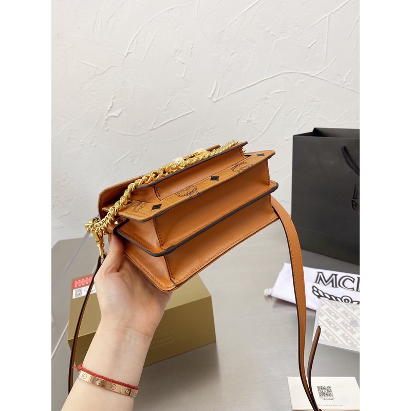 Túi đeo chéo MCM cao cấp