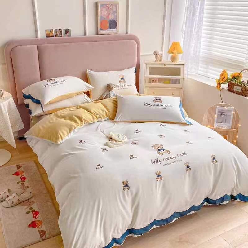 Bộ chăn ga gối cotton đũi bèo_Nhập Khẩu_Chăn ga gối sét 4 món viền bèo chất liệu mềm thoáng mát hoa thêu nổi sang trọng-