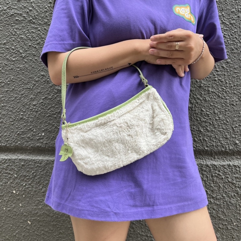 TÚI SI KẸP NÁCH LÔNG MIX MÀU XANH
