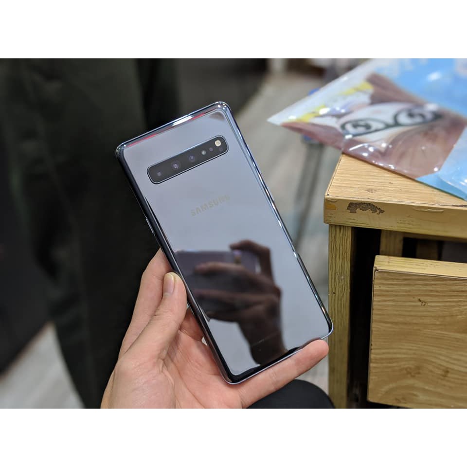 Điện Thoại Samsung Galaxy S10 5G Mỹ /Hàn Pin Khủng || 4 Camera cực sắc nét , Màn hình rộng || Mua hàng tại PlayMobile