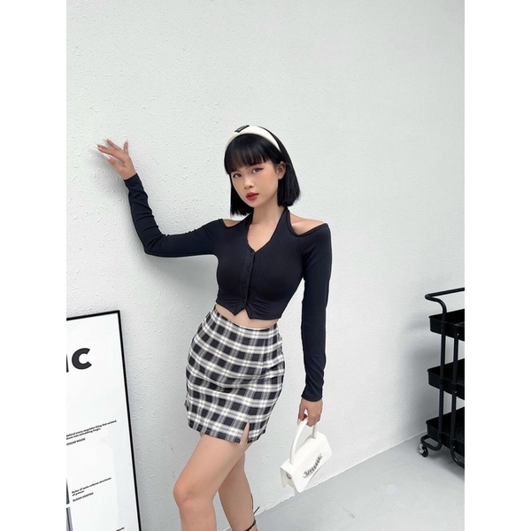 Áo Croptop Tay Dài, Áo Thun Dáng Ngắn Khoét Vai Vải Thun Gân Thoáng Khí Siêu Cá Tính - 25 Store